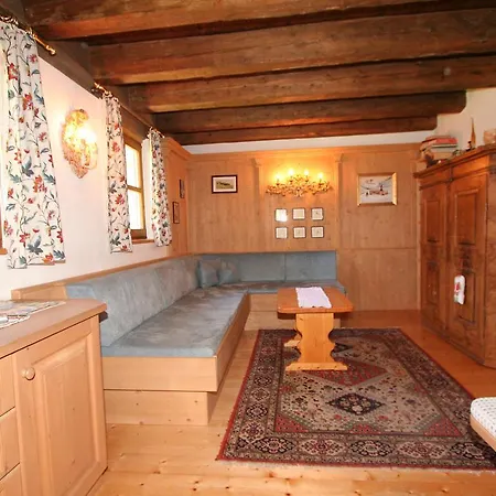 Chalet Pettneu בקתה Pettnau