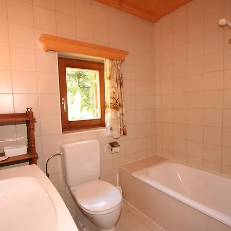 Chalet Pettneu בקתה *
